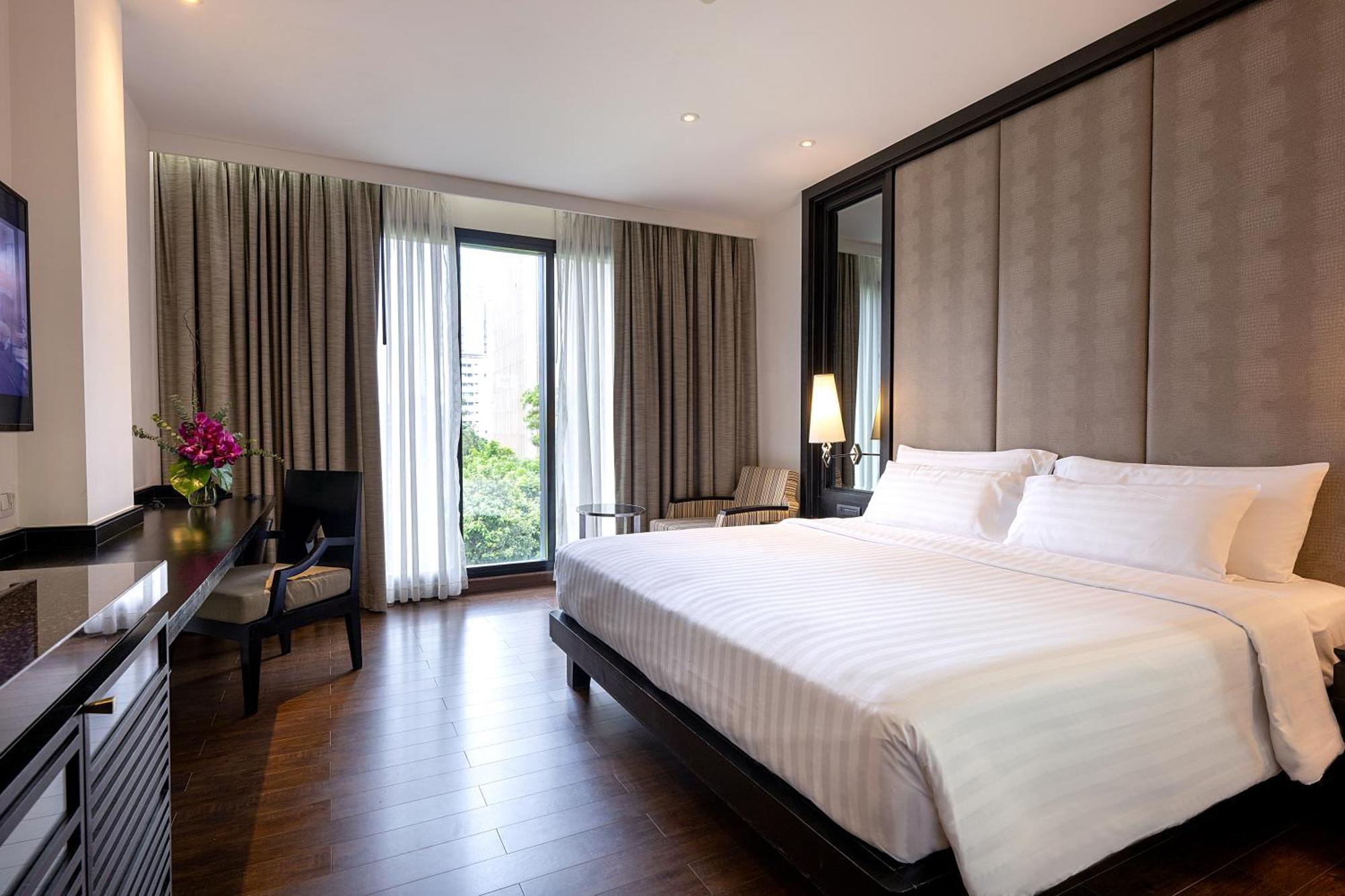 Moevenpick Hotel Sukhumvit 15 Bangkok Exterior foto Deluxe Room